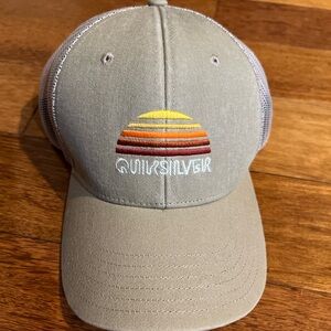 Quiksilver Beige Cap with Sunset Embroidery